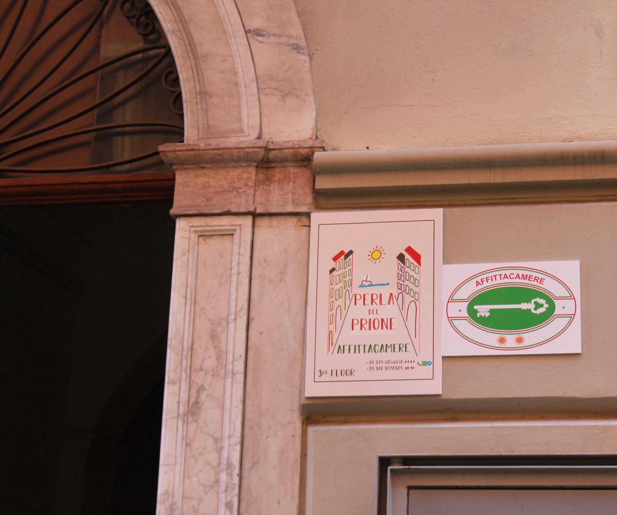 Affittacamere Perla Del Prione La Spezia Exteriör bild