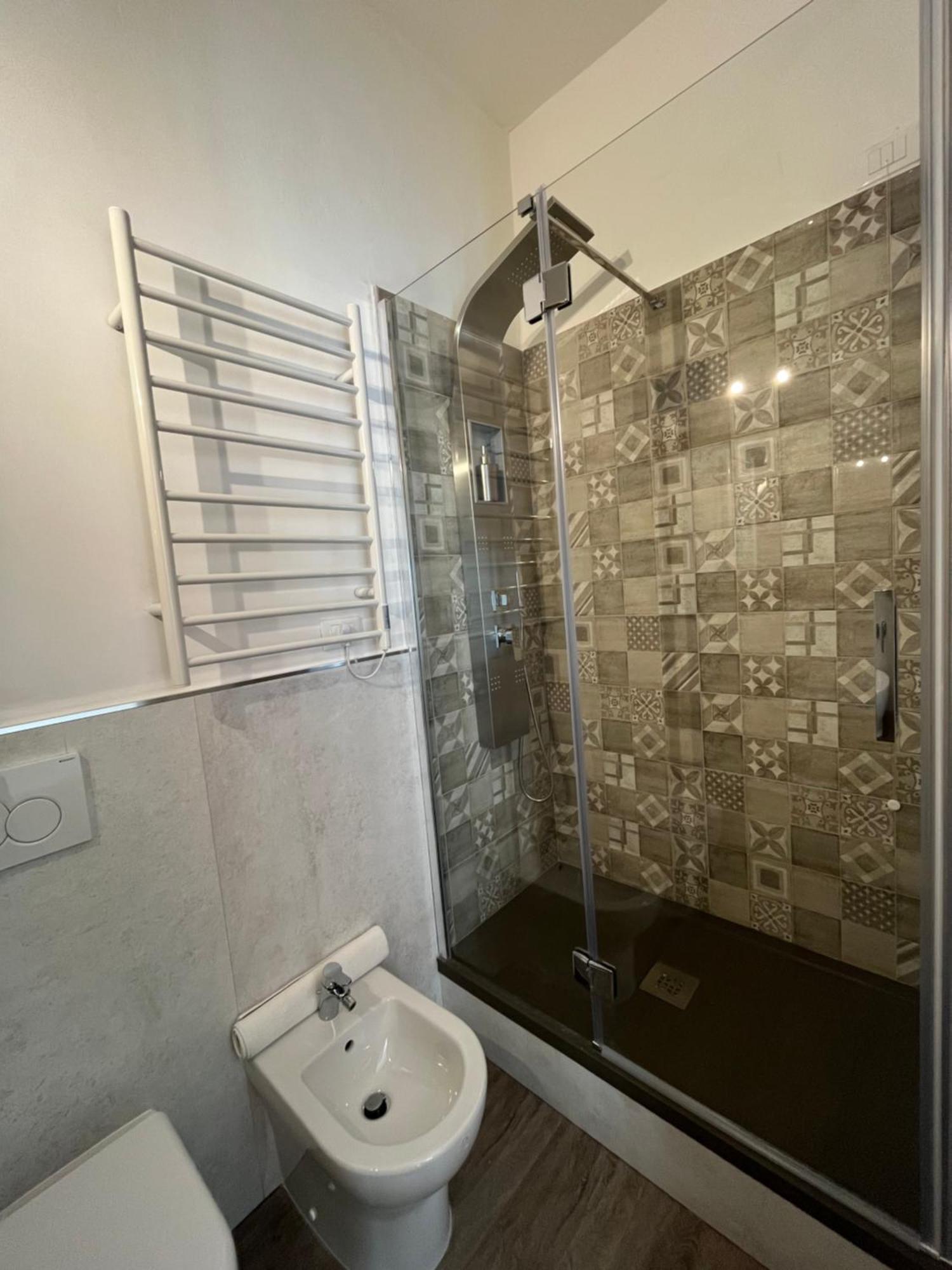 Affittacamere Perla Del Prione La Spezia Rum bild